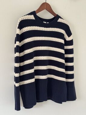 GAP Relaxed Split-Hem Tunic Sweater — Striped Navy & White — Medium